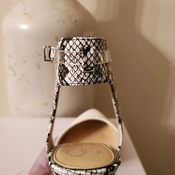 🔥Jessica Simpson White Hadiya Pumps - Picture 7 of 16